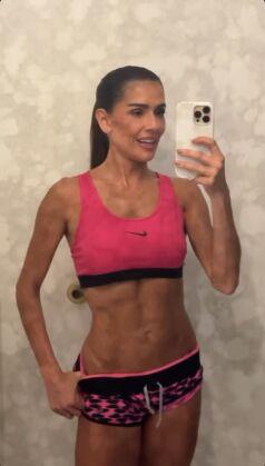Deborah Secco